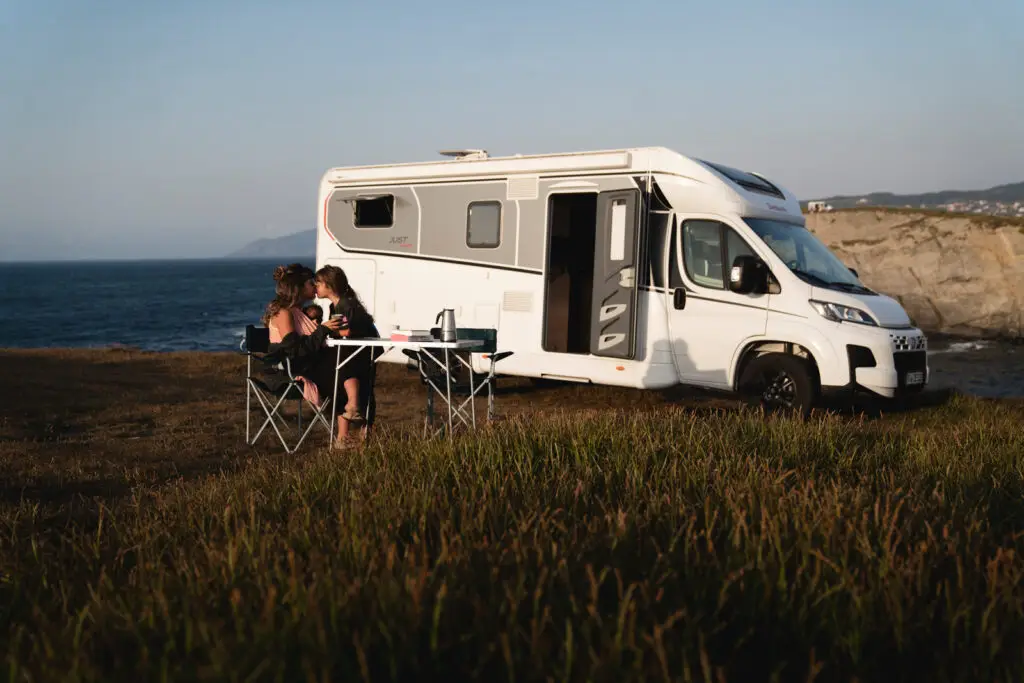 DET Just Camp Koop Christoph Johann Spanien MJ26 64 Screen